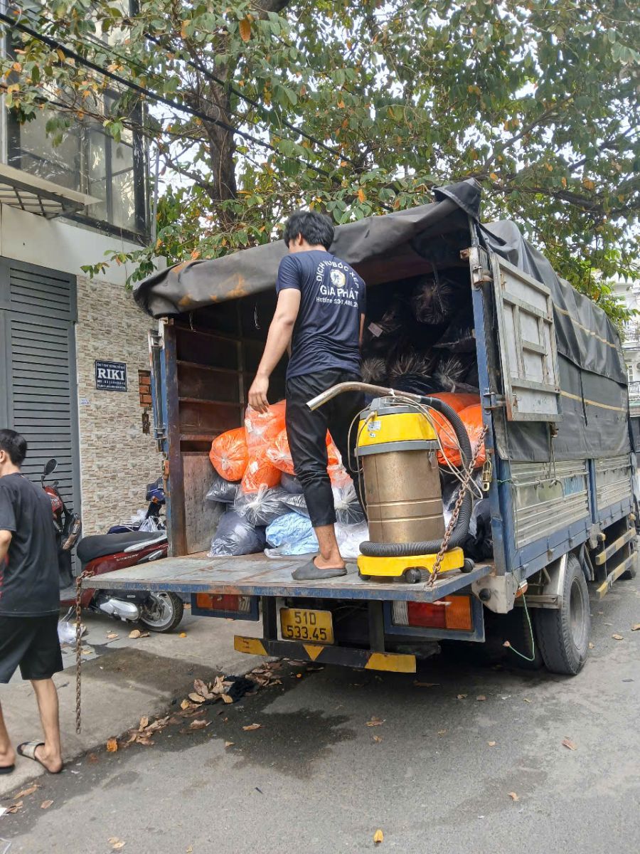 Xe tải dọn kho tại Quận 12, TP.HCM